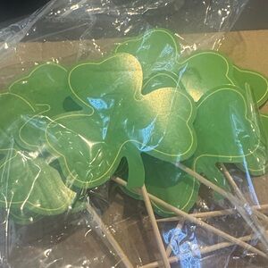 10/$10-Green Shamrock Party Picks